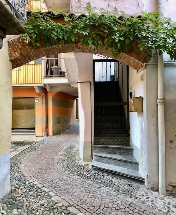 Casa Del Borghetto Apartment Intra Bagian luar foto