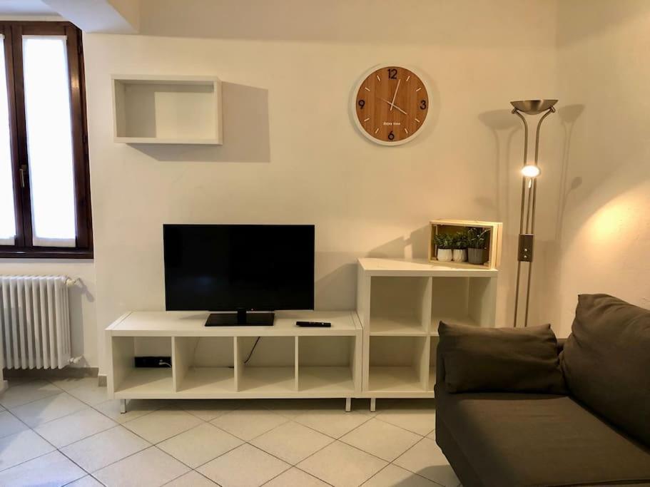 Casa Del Borghetto Apartment Intra Bagian luar foto