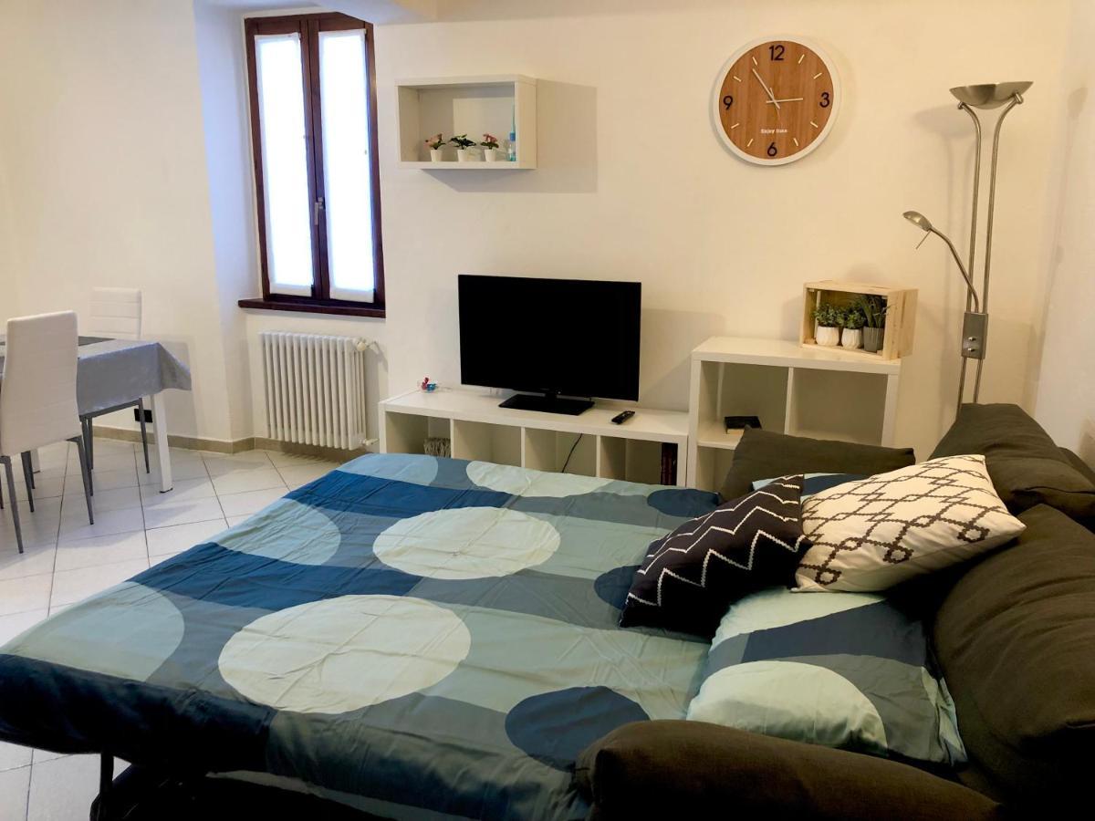 Casa Del Borghetto Apartment Intra Bagian luar foto